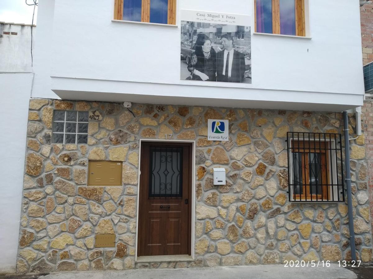 Casa Miguel Y Petra Peal De Becerro Exterior foto